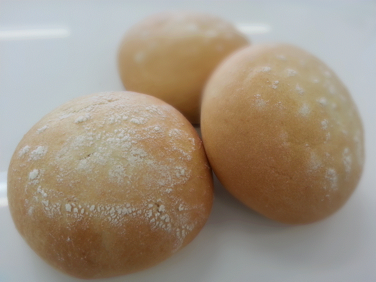 Burger Roll — White · 120g